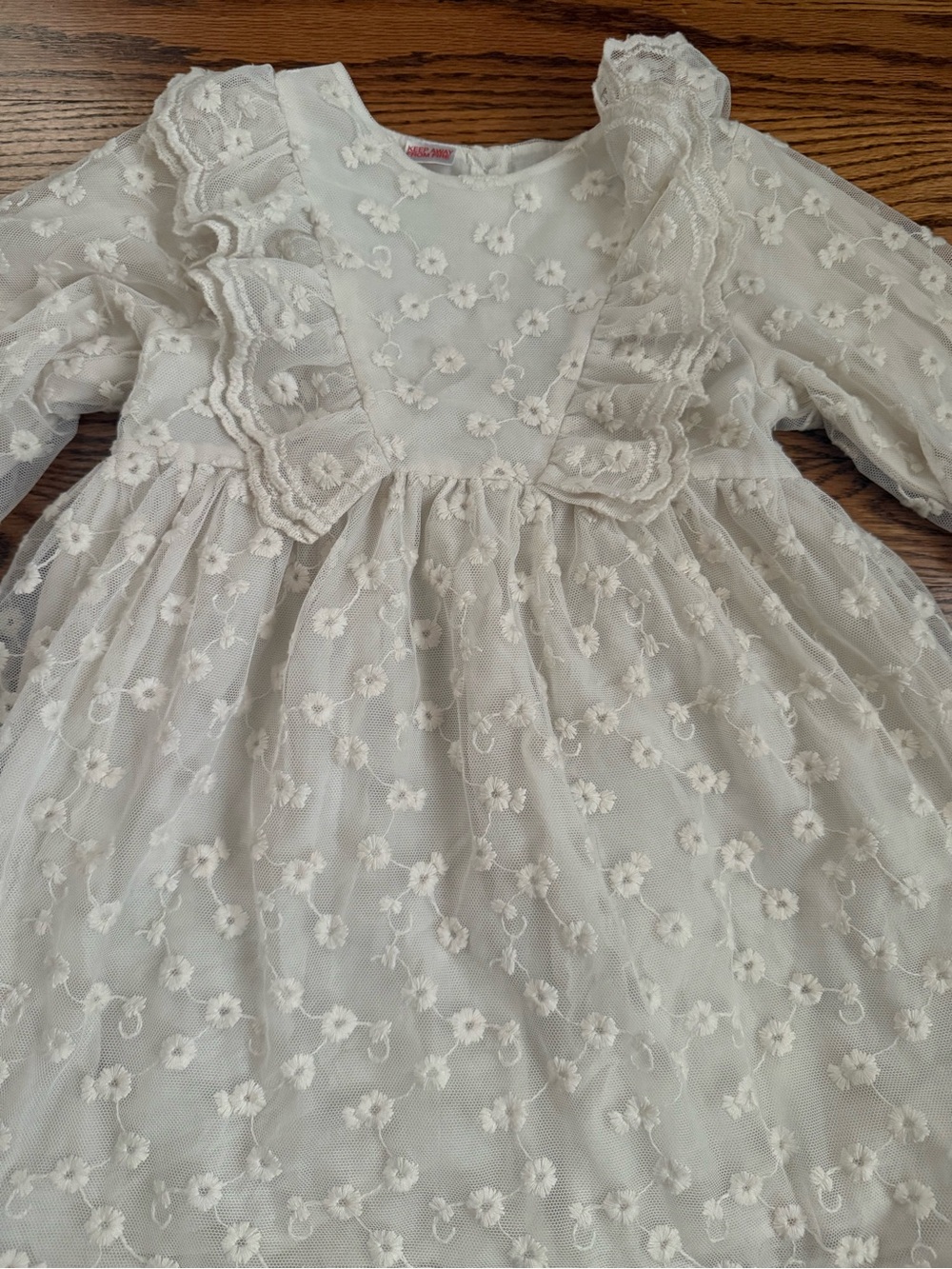 Zara Kids Girls Embroidered Tulle Lace Dress Ruffle Oyster White Boho Size 4-5T - Picture 2 of 6